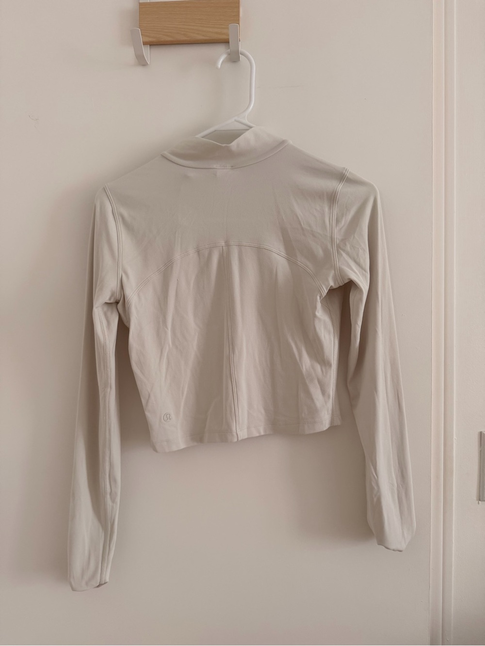 lululemon athletica Cream Long-Sleeve Crop Top